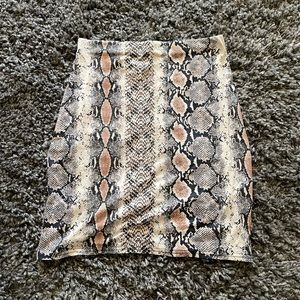 MISSGUIDED Snakeskin Mini Skirt